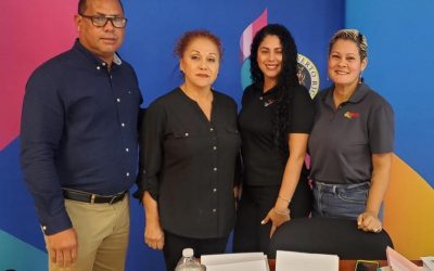 Liceo de AMSI ofrece certificación en manejo de alimentos a personal del Departamento de Salud