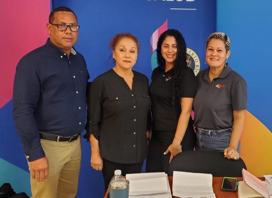 Liceo de AMSI ofrece certificación en manejo de alimentos a personal del Departamento de Salud